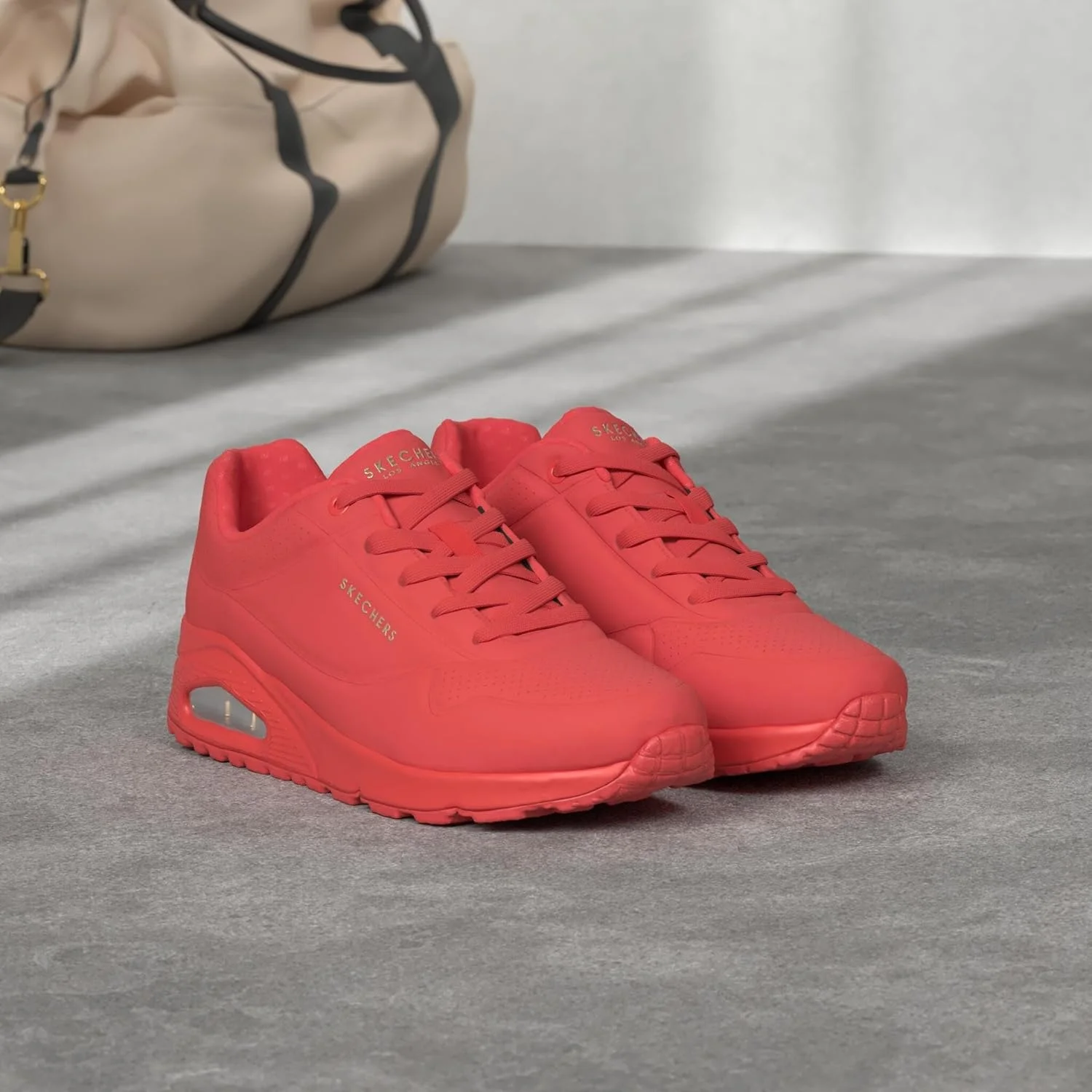 کفش ورزشی زنانه اسکیچرز مدل UNO