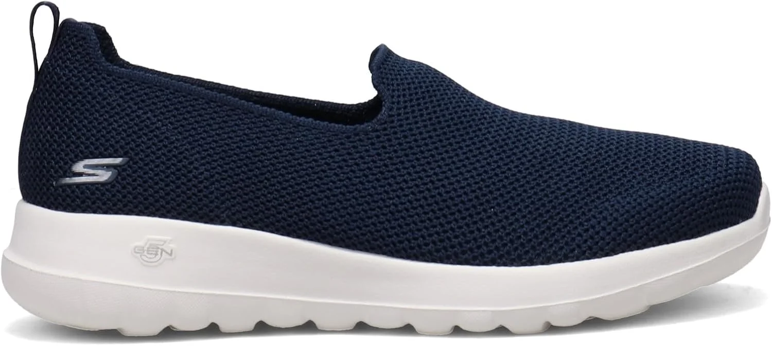 کفش پیاده روی زنانه اسکیچرز گو واک جوی - روز فوق العاده