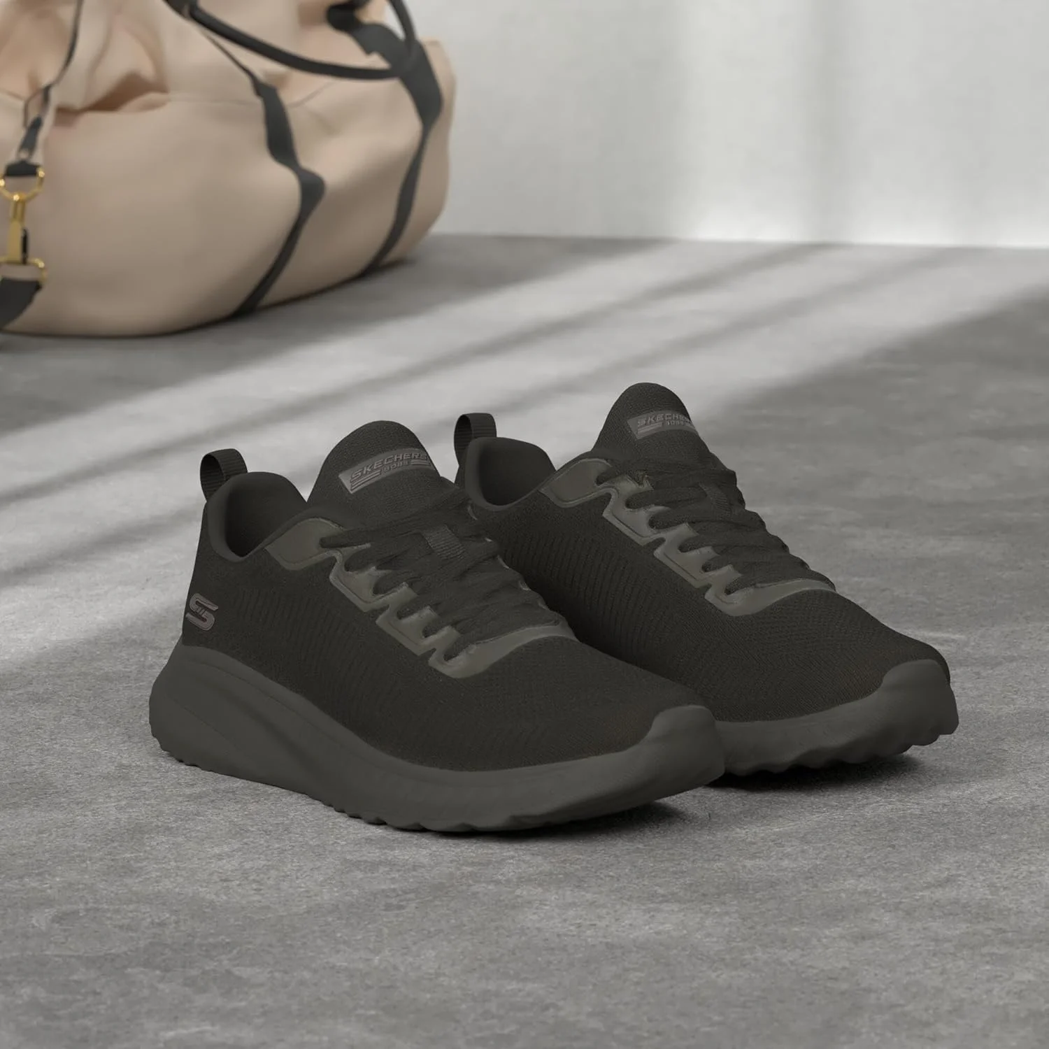 کفش زنانه اسکچرز مدل BOBS SQUAD CHAOS کفش زنانه اسکچرز مدل BOBS SQUAD CHAOS