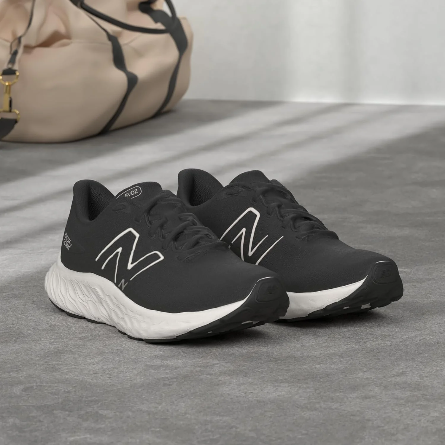 کفش دویدن زنانه نیو بالانس EVOZ