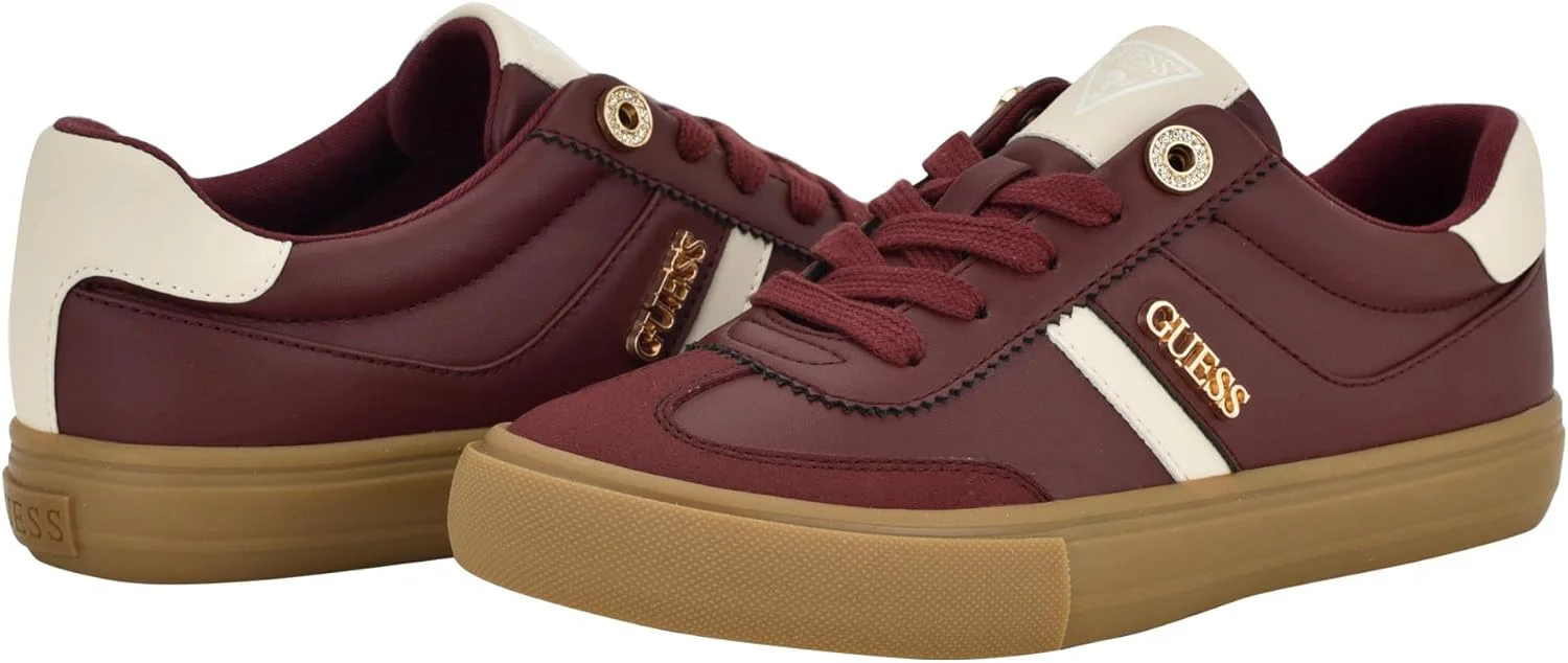 کفش ورزشی زنانه لوی از GUESS کفش ورزشی زنانه لوی از GUESS