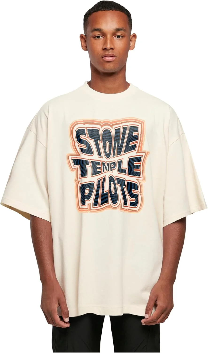 تی شرت یقه گرد مردانه با طرح لوگوی قدیمی گروه موسیقی