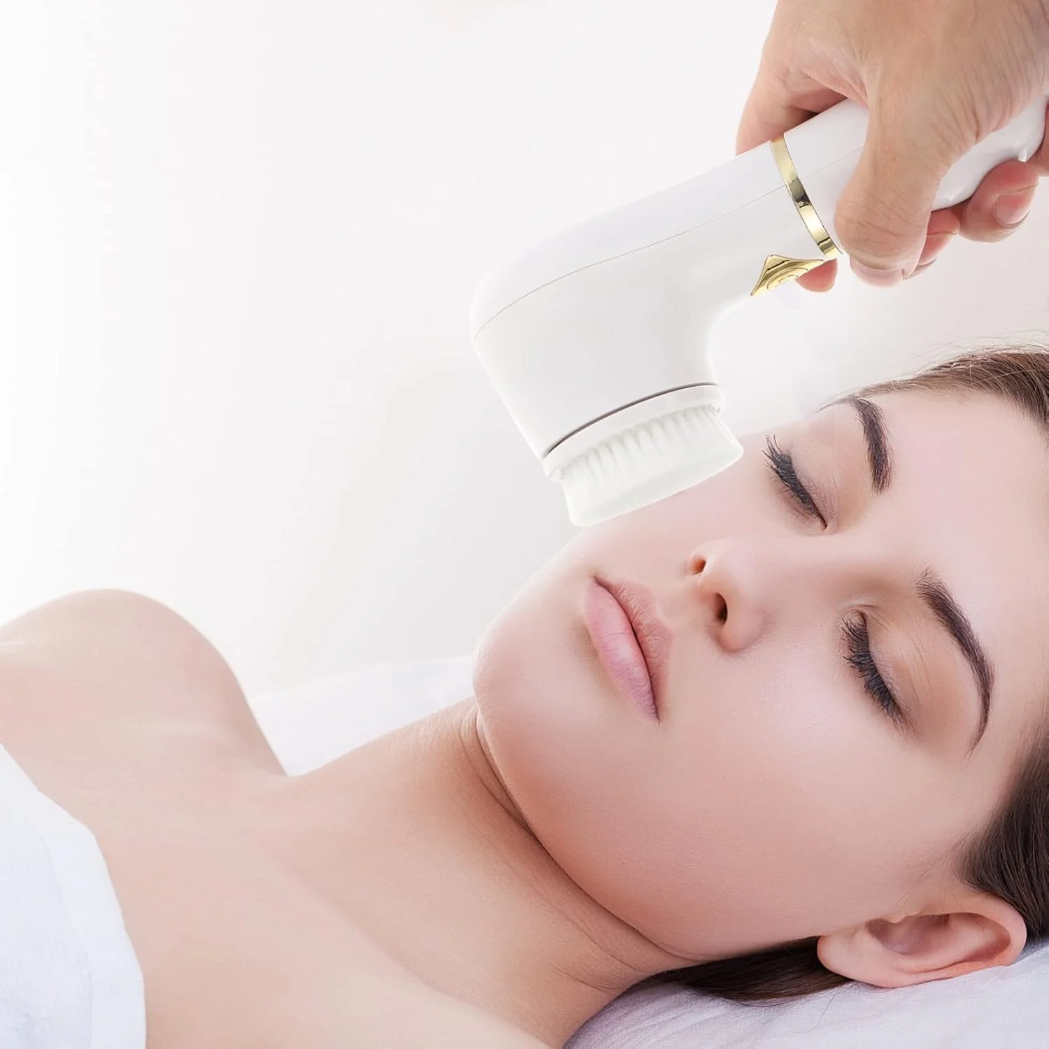 برس پاک کننده صورت، ضد آب، دستگاه پاک کننده صورت برقی، لایه بردار، ماساژور و پاک کننده عمیق صورت، مناسب برای خانم ها و دختران، سفید برس پاک کننده صورت، ضد آب، دستگاه پاک کننده صورت برقی، لایه بردار، ماساژور و پاک کننده عمیق صورت، مناسب برای خانم ها و دختران، سفید