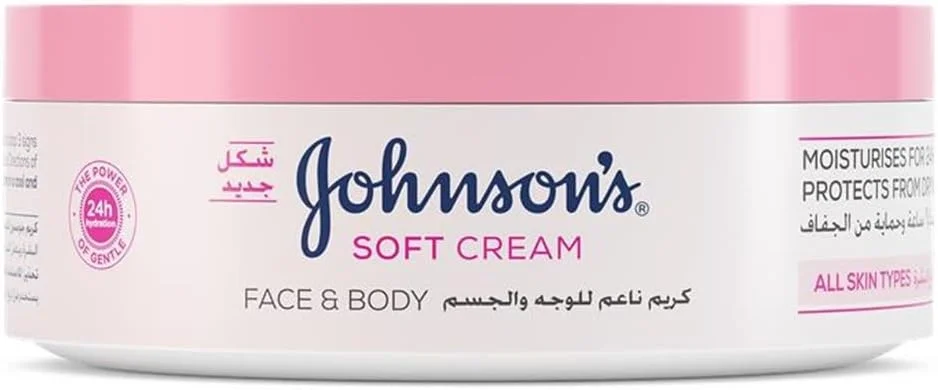کرم بدن مرطوب کننده 24 ساعته جانسون، فرمول نرم و ملایم طراحی شده برای کاهش محسوس سفتی، پوسته پوسته شدن و تیرگی پوست، 100 میلی لیتر.