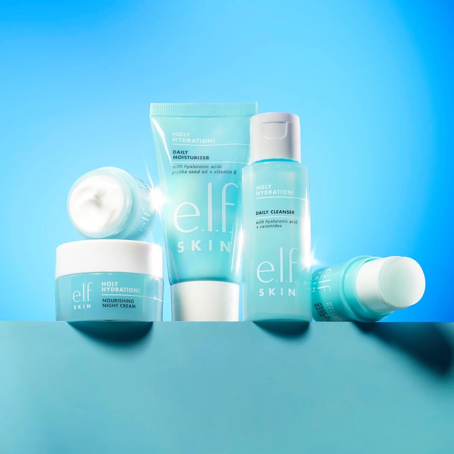 مجموعه آبرسان مسافرتی e.l.f. SKIN Jet Set، مجموعه مراقبت از پوست آبرسان مناسب سفر، پاک کننده صورت، بالم، مرطوب کننده، کرم دور چشم و کرم شب، وگان و بدون تست حیوانی