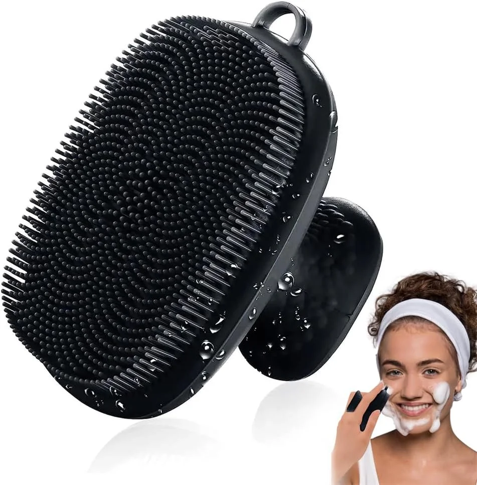 فیس براش سیلیکونی مردانه YARDHOBI، لایه بردار ملایم و ماساژور صورت، برس انعطاف پذیر صورت برای آقایان، برس شستشوی دستی ضد آب برای پاکسازی و لایه برداری پوست صورت (مشکی)