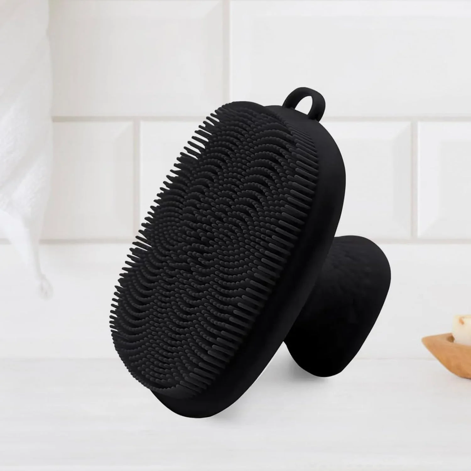 برس پاک کننده صورت سیلیکونی - دستی، ضد آب، با موهای نرم برای پاکسازی عمیق منافذ، حذف جوش های سرسیاه، لایه برداری و مراقبت از پوست - اسکرابر و ماساژور صورت، مشکی