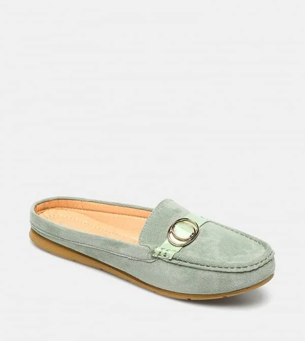 کفش کالج زنانه آیلا با تزیین فلزی