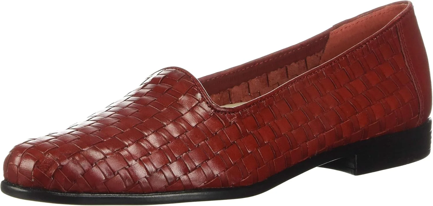 کفش کالج نوک بادامی با رویه چرمی بافته شده و پاشنه یکسره
کفی داخلی با لایه نرم کفش کالج نوک بادامی با رویه چرمی بافته شده و پاشنه یکسره
کفی داخلی با لایه نرم