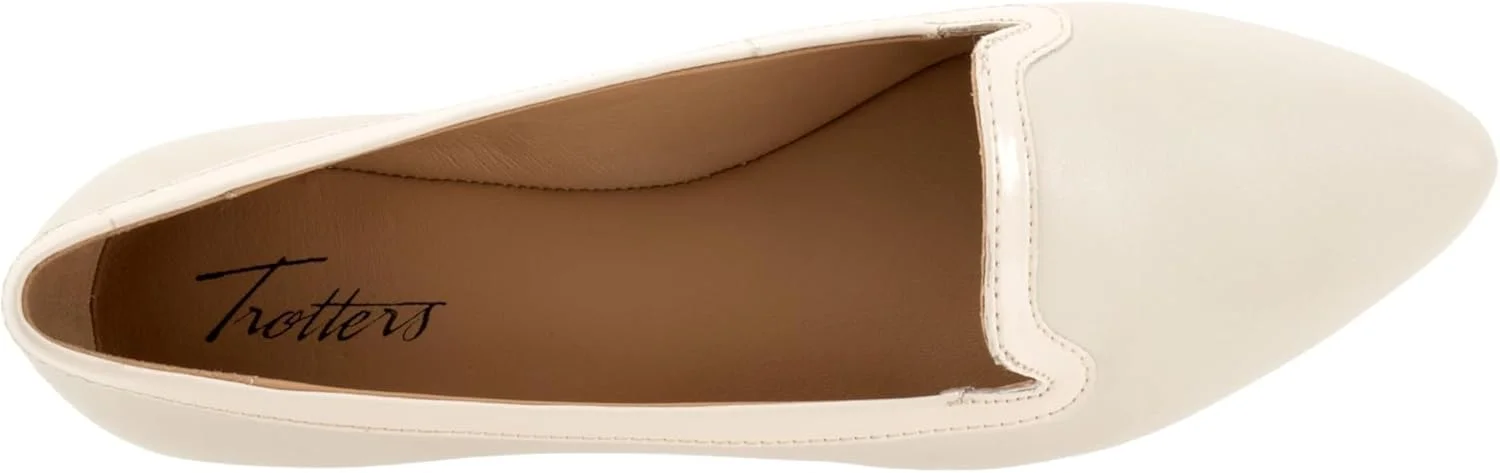 کفش کالج زنانه تروترز مدل Hannah