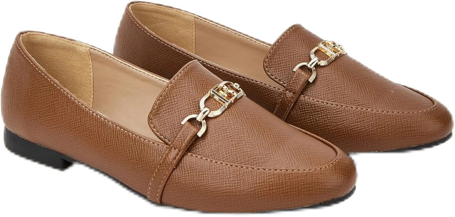 کفش کالج زنانه بافت‌دار Flora Bella از Shoexpress با جزئیات زنجیری