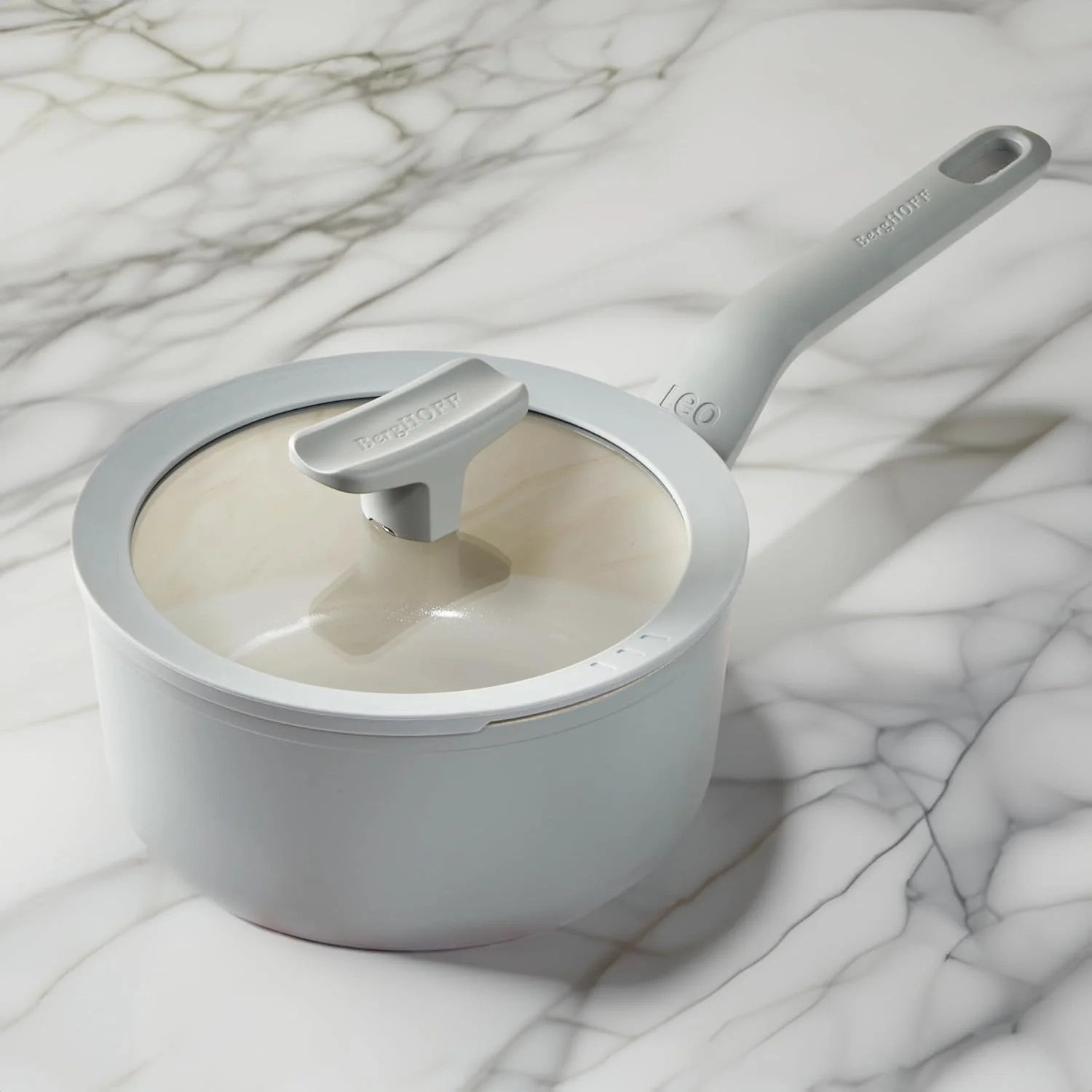 قابلمه سس سرامیکی نچسب برگهاف مدل Balance، سایز 7 اینچ، 2.1 کوارت با درب شیشه ای چند منظوره، آلومینیوم بازیافتی، پوشش غیر سمی CeraGreen، دسته خنک شونده، مناسب برای اجاق های القایی، 100% پایدار، Moonmist