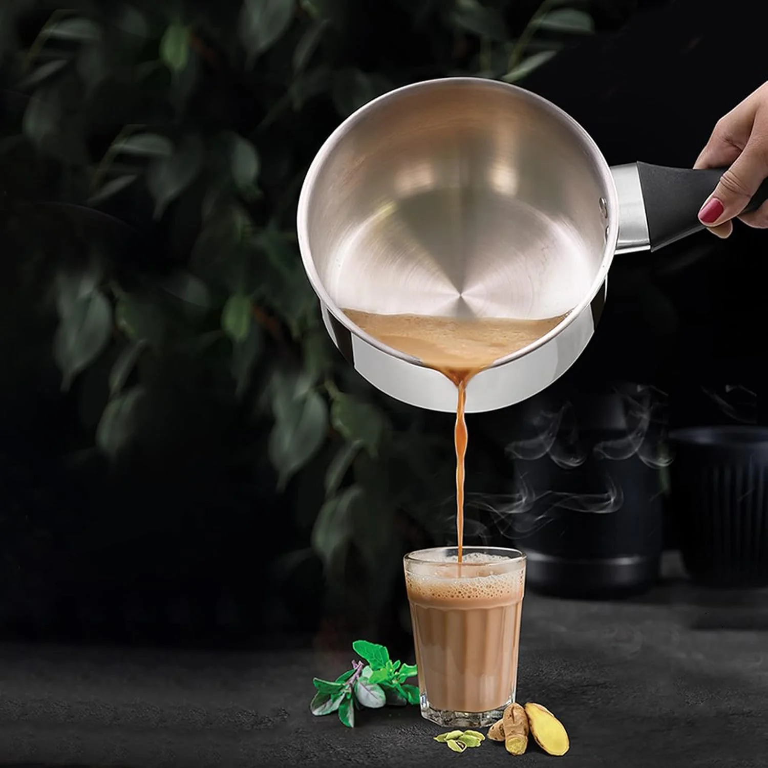 قابلمه استیل میلتون پرو کوک با کفه ساندویچی برای سس/چای، دسته باکالیت، ۱۸ سانتی متر/ ۲.۳ لیتر، نقره ای | مناسب برای اجاق القایی | مناسب برای شعله | مناسب برای صفحه گرمایشی | قابل شستشو در ماشین ظرفشویی