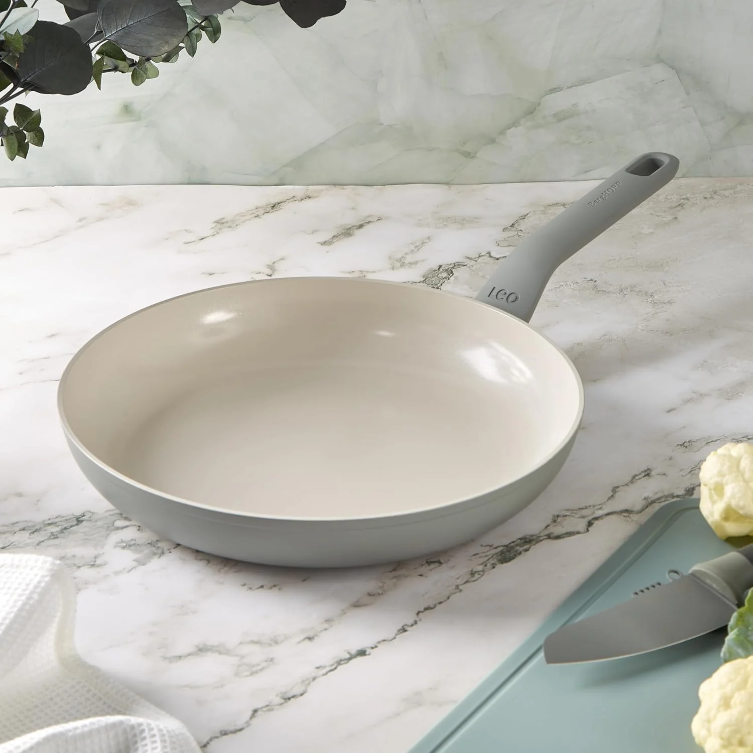 تابه آلومینیومی خاکستری English Home Berghoff Leo Balance