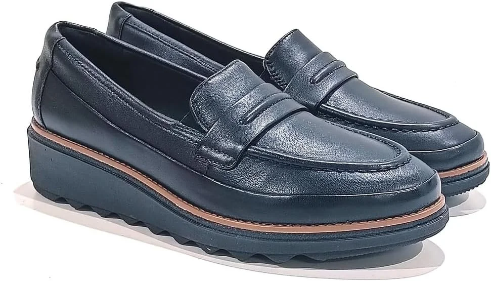 کفش کالج زنانه کلارکس مدل Sharon Aster کفش کالج زنانه کلارکس مدل Sharon Aster