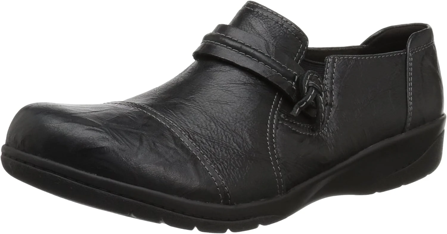 کفش کالج زنانه Clarks