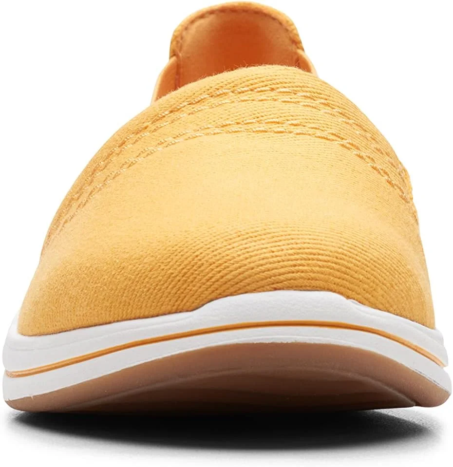 کفش کالج زنانه کلارکس مدل Breeze Step