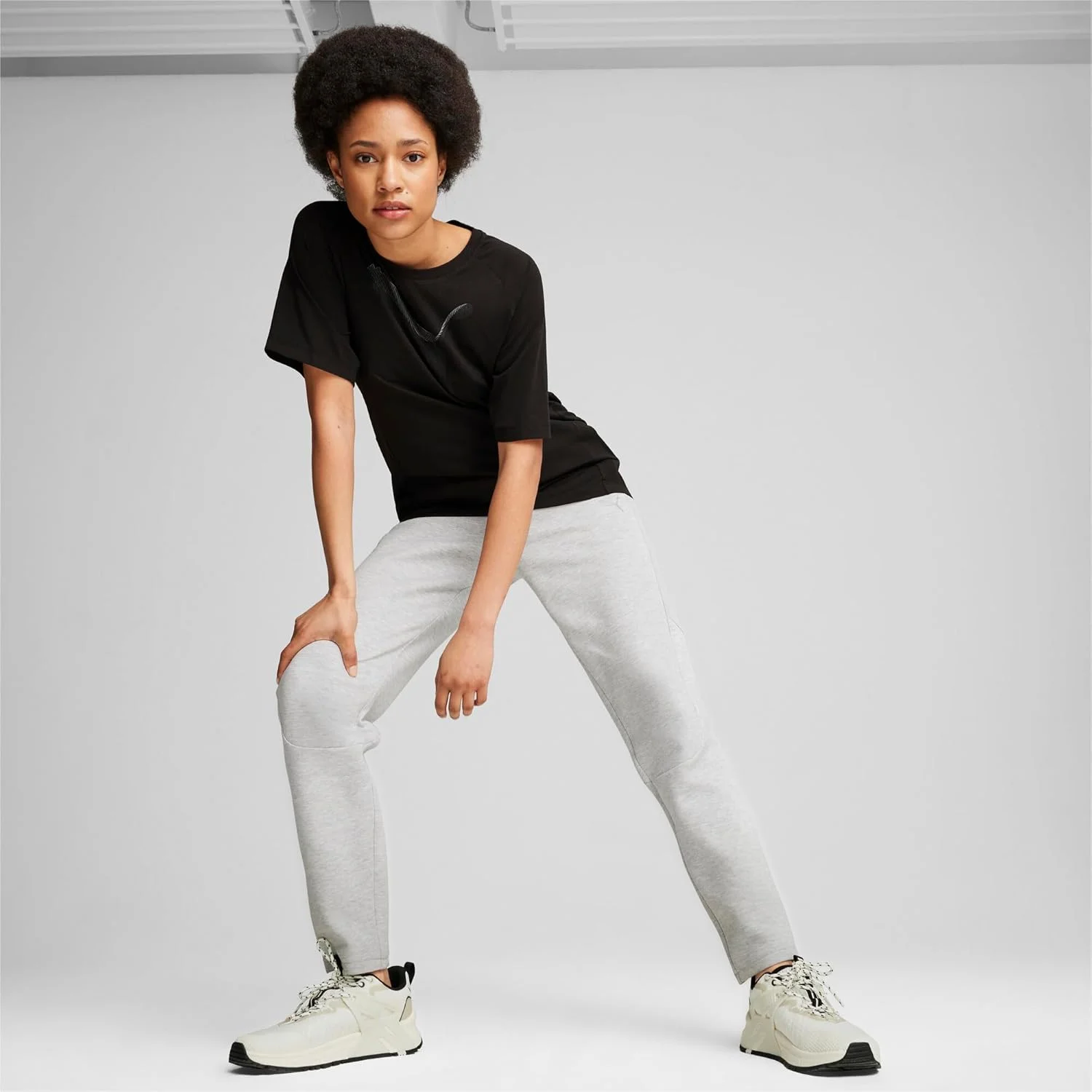 تیشرت یقه گرد پوما مدل Evostripe مناسب آقایان و بانوان تیشرت یقه گرد پوما مدل Evostripe مناسب آقایان و بانوان