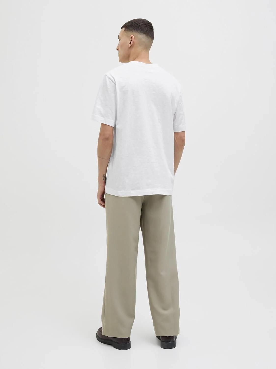 تی شرت مردانه جک اند جونز مدل Jorsplit Aop یقه گرد آستین کوتاه (بسته 1 عددی) تی شرت مردانه جک اند جونز مدل Jorsplit Aop یقه گرد آستین کوتاه (بسته 1 عددی)