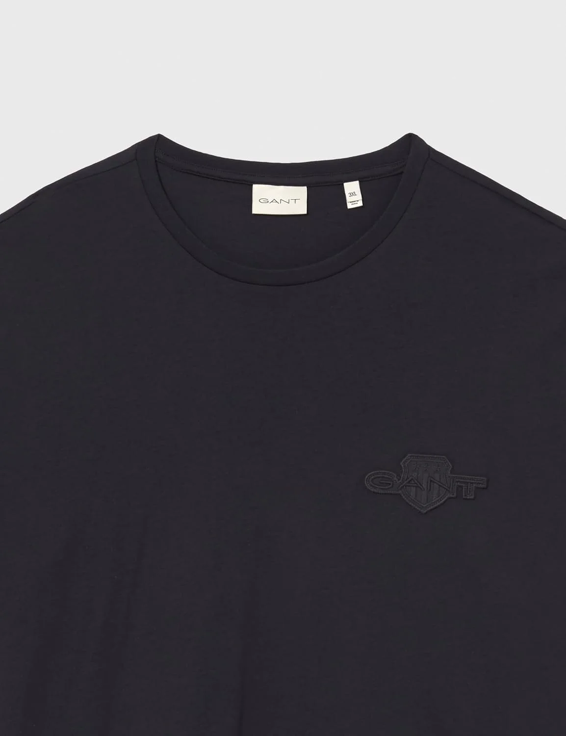 تی شرت آستین کوتاه مردانه GANT طرح سپر