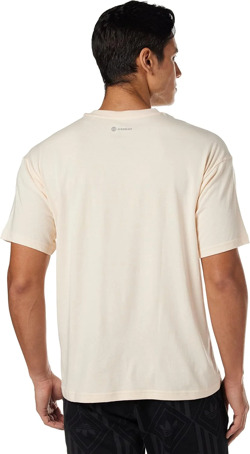 تی شرت مردانه آدیداس با طرح گرافیکی تی شرت مردانه آدیداس با طرح گرافیکی