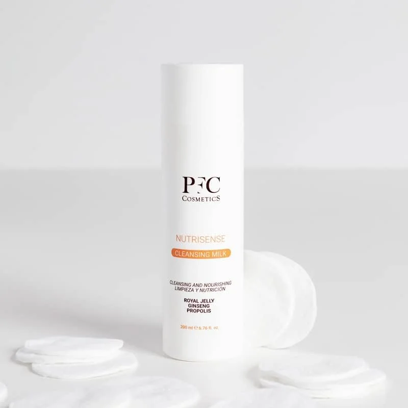 شیر پاک کننده صورت نوتریسنس PFC Cosmetics 200 میلی لیتر - پاک کننده پوست صورت - صابون مغذی صورت برای حفظ تعادل مطلوب پوست