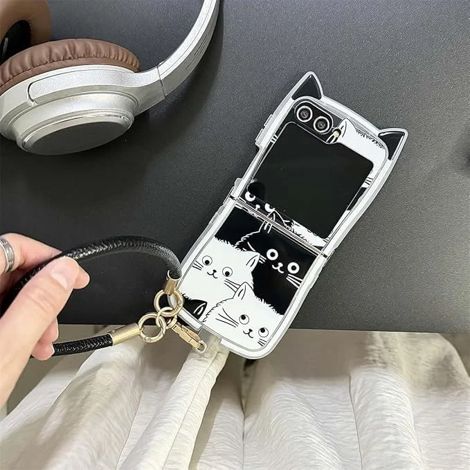 قاب گوشی تاشو تزویق با دستبند، طرح کارتونی گربه سیاه بامزه و نفیس، سازگار با سامسونگ گلکسی زد فلیپ 7، محافظت از لولا، TPU نرم ضد ضربه، کاور گوشی تاشو برای زنان و دختران