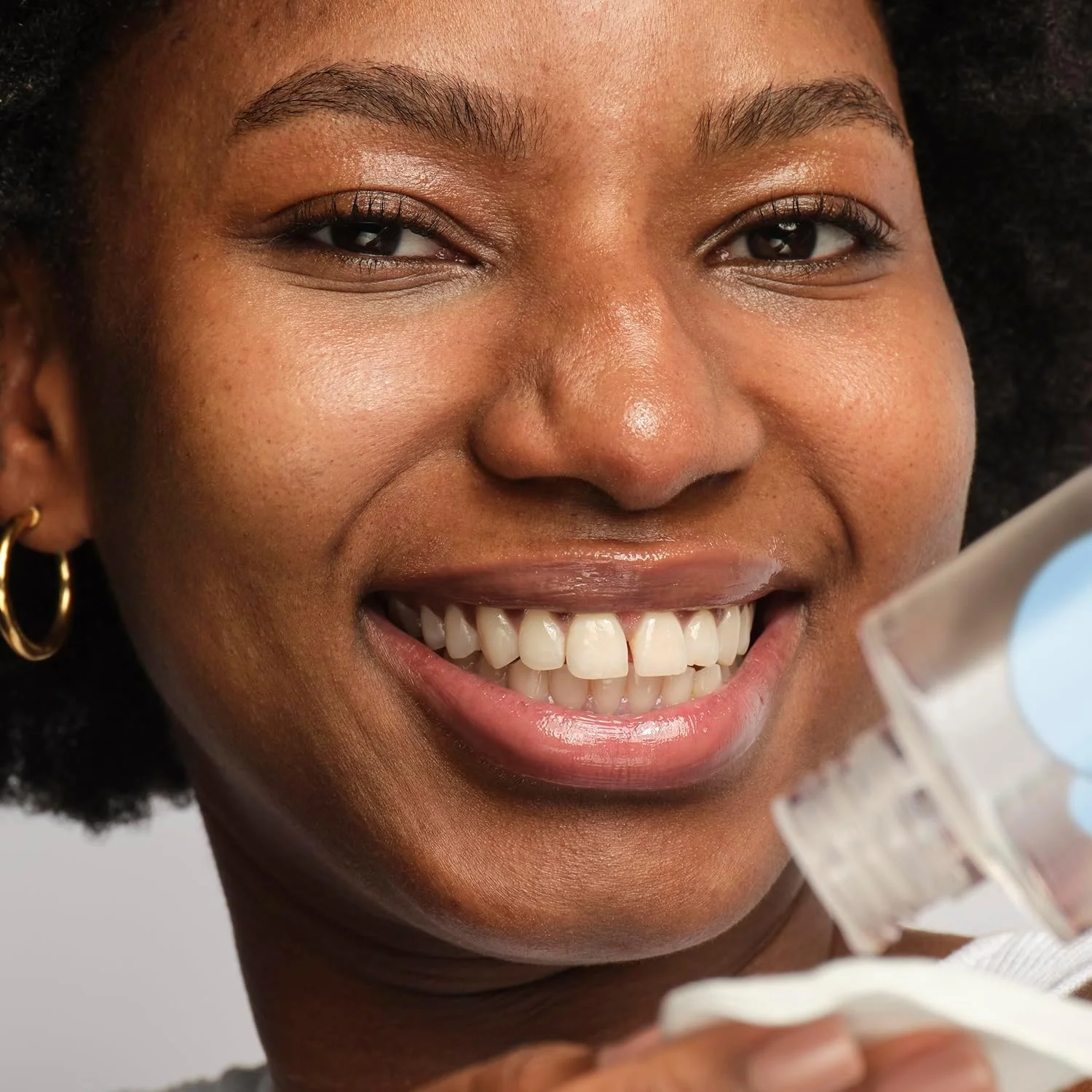 میسلار واتر احیا کننده پوست ایوان Anew حاوی هیالورونیک اسید - 200 میلی لیتر