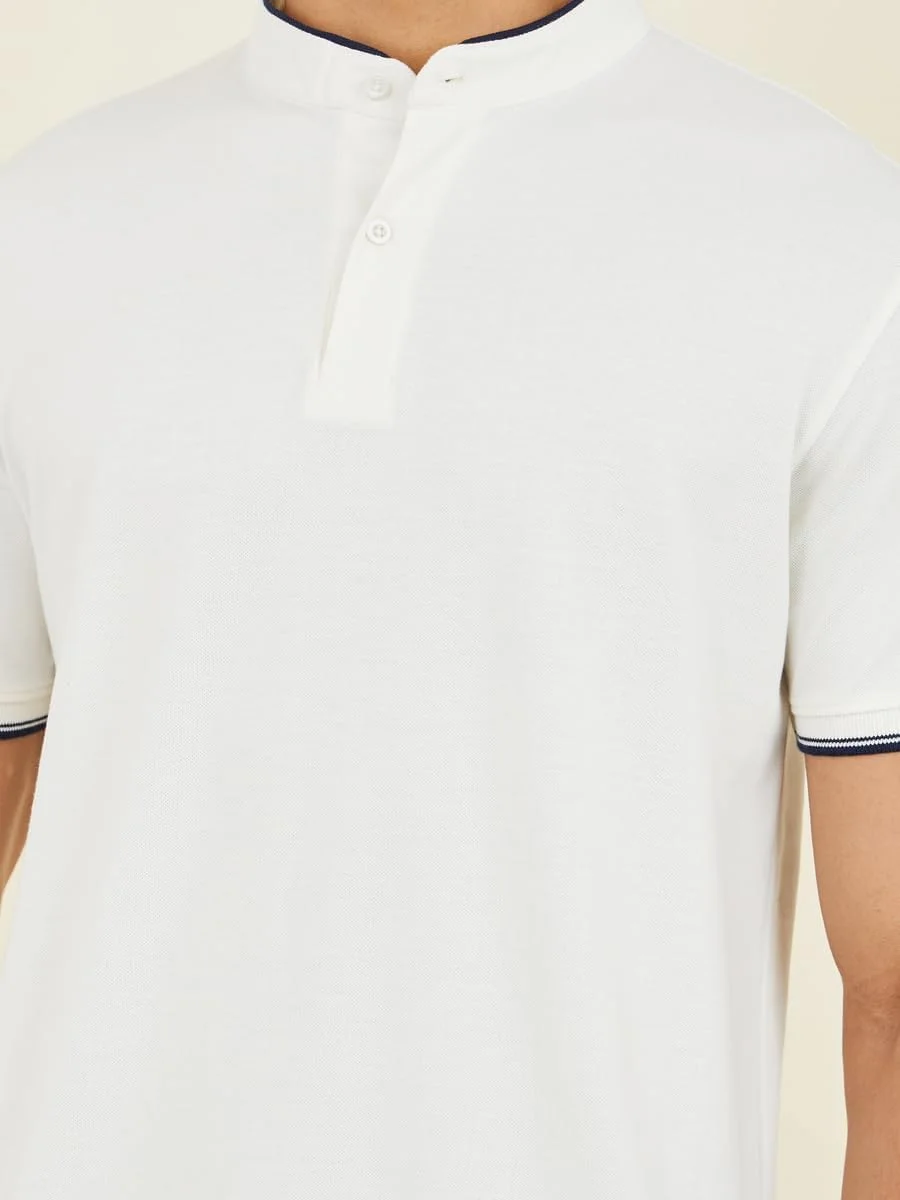 پولوشرت مردانه استایلی با یقه ایستاده و بافت پیکه