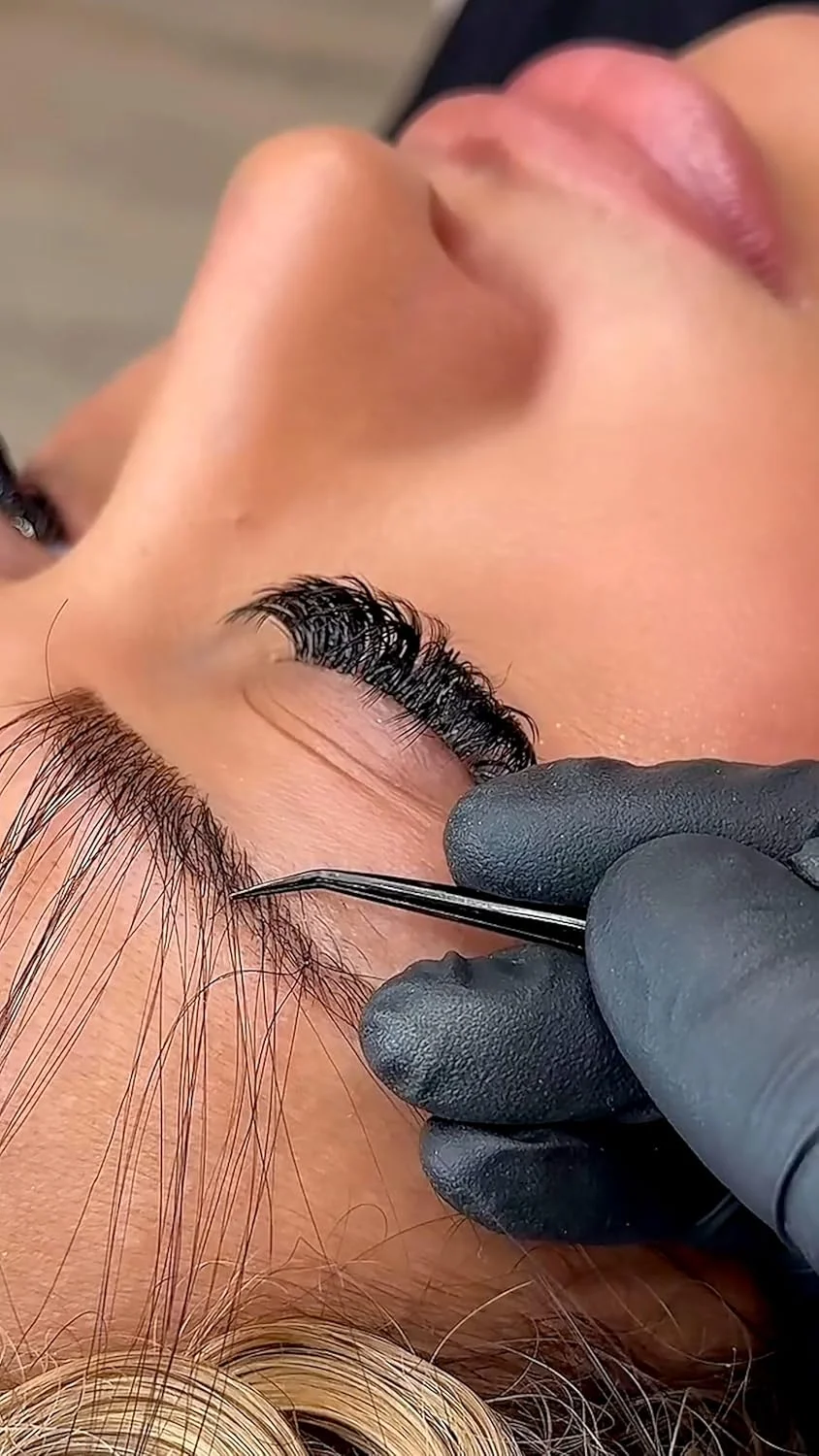 اکستنشن ابرو مصنوعی مشکی - تقویت کننده ابرو نرم و مصنوعی، ابزار آرایش ابرو برای حالت دادن و مرتب کردن - اکستنشن ابرو فیبر طبیعی | بلند و صاف