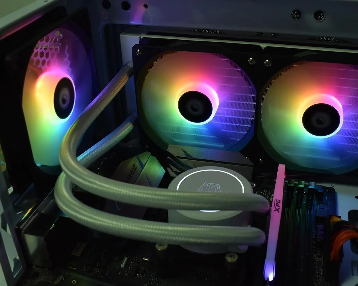 فن خنک کننده پردازنده ID-COOLING XF-12025-ARGB-TRIO، فن کیس RGB آدرس پذیر 5 ولت ARGB MB Sync PWM برای خنک کننده پردازنده/رادیاتور/شاسی کامپیوتر (سه عدد)