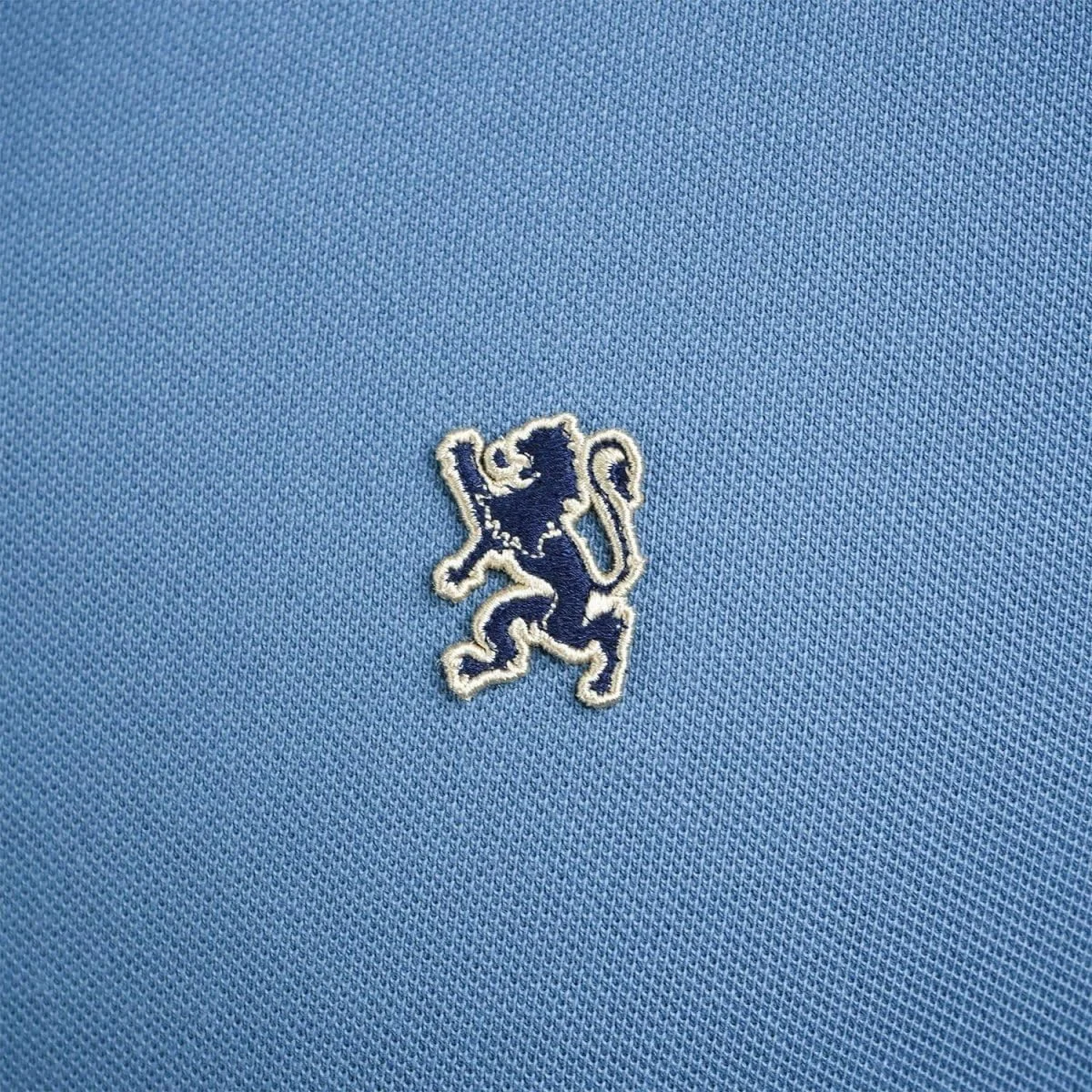 پولوشرت مردانه با فیت اسلیم و طرح گلدوزی شیر