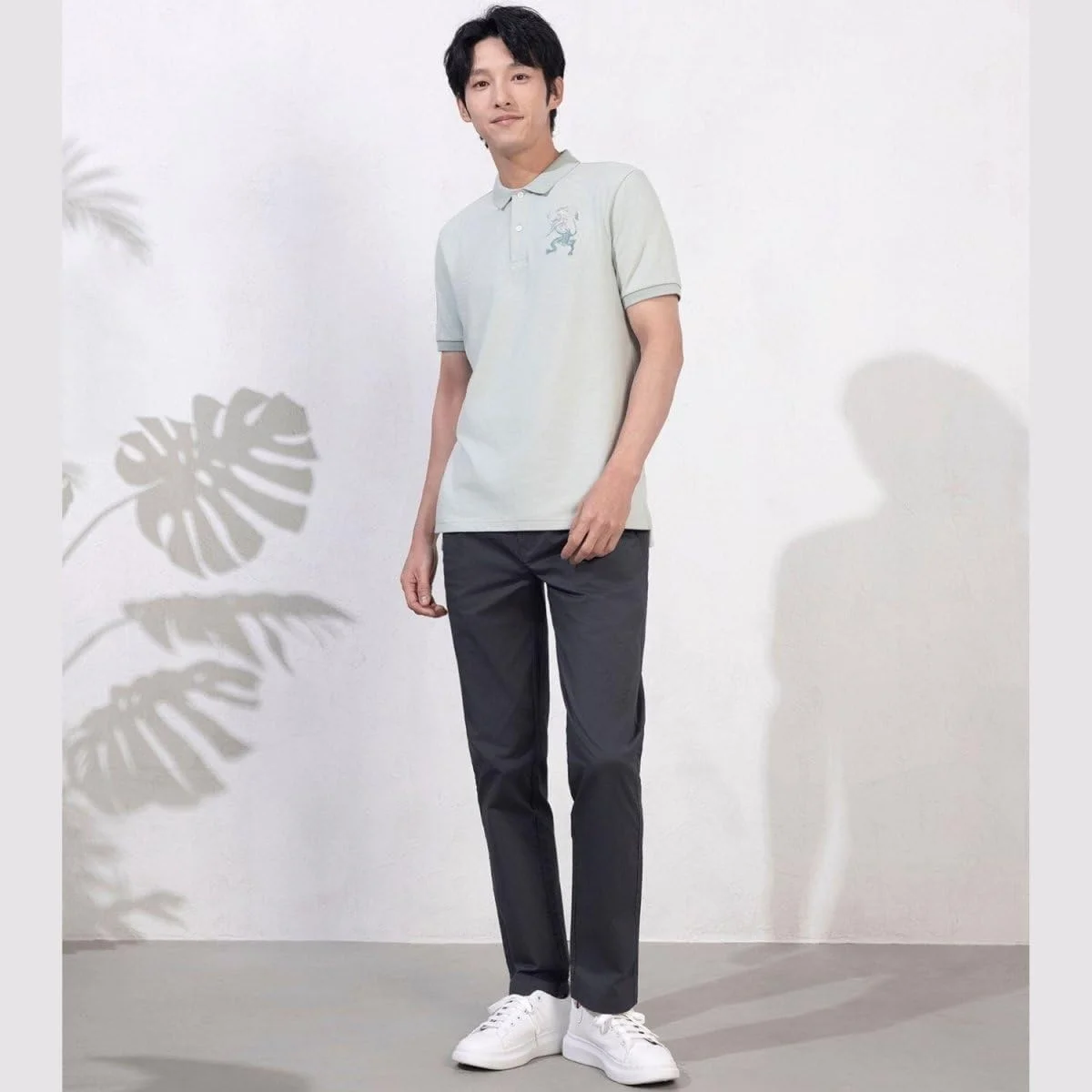 پولوشرت مردانه طرح سه بعدی شیر: فیت اسلیم، گلدوزی برجسته، پارچه پیکه مرغوب