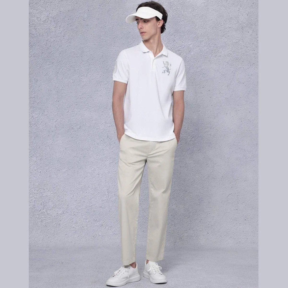 پولوشرت مردانه طرح سه بعدی شیر: مدل اسلیم فیت، گلدوزی برجسته، پارچه پیکه ممتاز