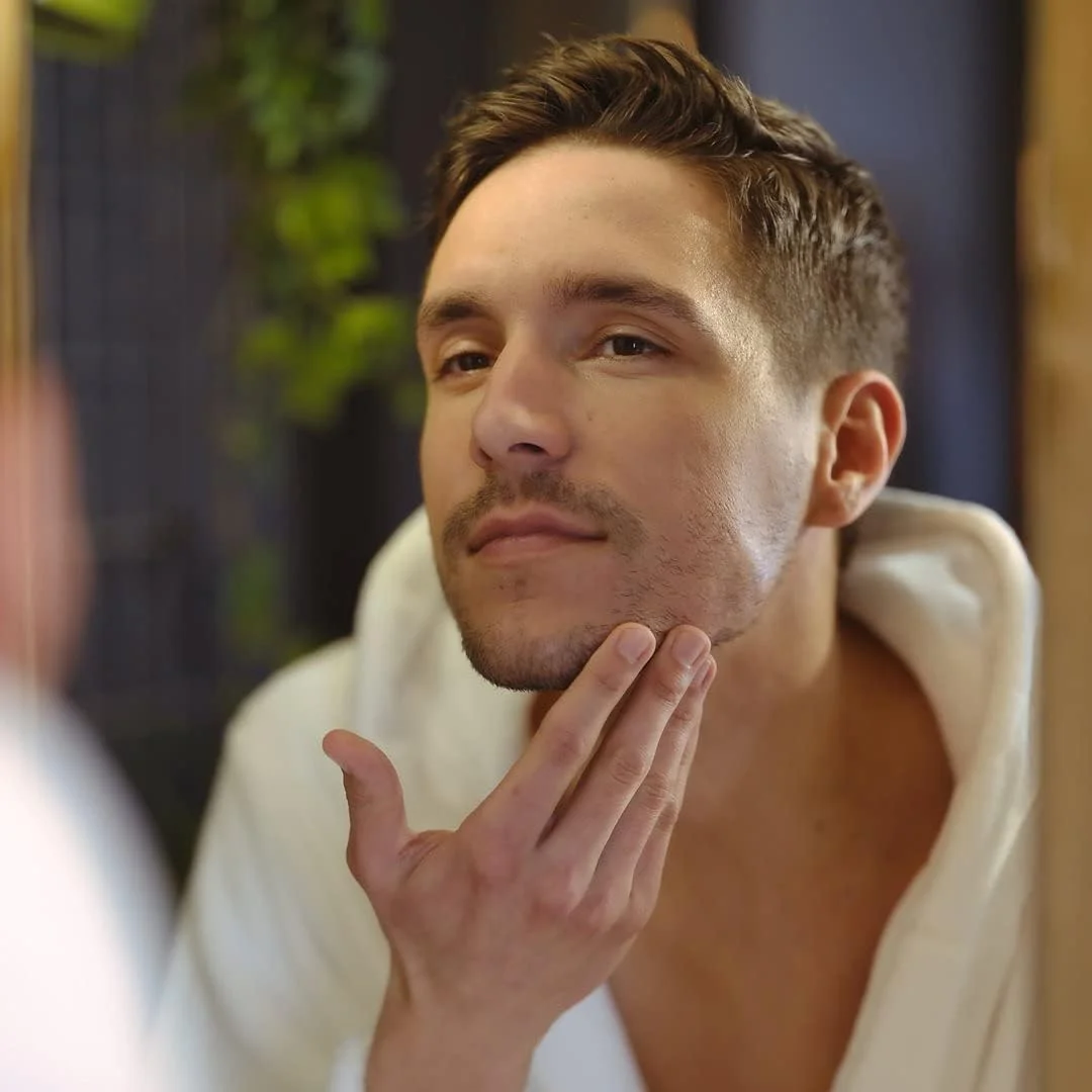 فوم شاور ژل مردانه "چه مردی!" صابون 3 در 1 برای مردان با زغال فعال | شامپو جامد، پاک کننده صورت و شستشوی بدن | وگان، بدون پلاستیک | 90 گرم