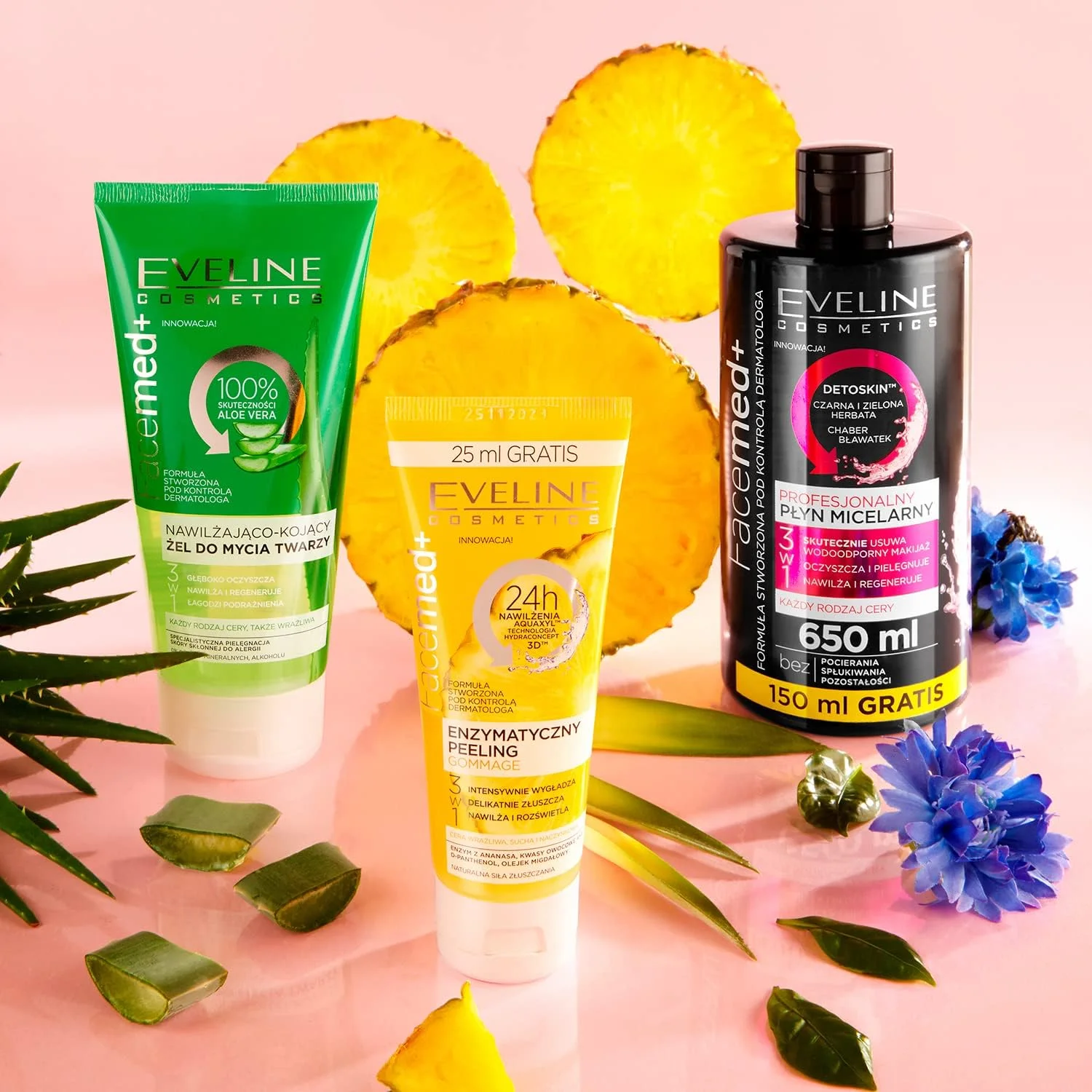 ژل شستشوی صورت 3 در 1 مرطوب کننده و تسکین دهنده Eveline Cosmetics | 100% آلوئه ورا ارگانیک | برای صورت، لب ها و چشم ها | برای انواع پوست از جمله پوست های حساس | 0% الکل | 150 میلی لیتر