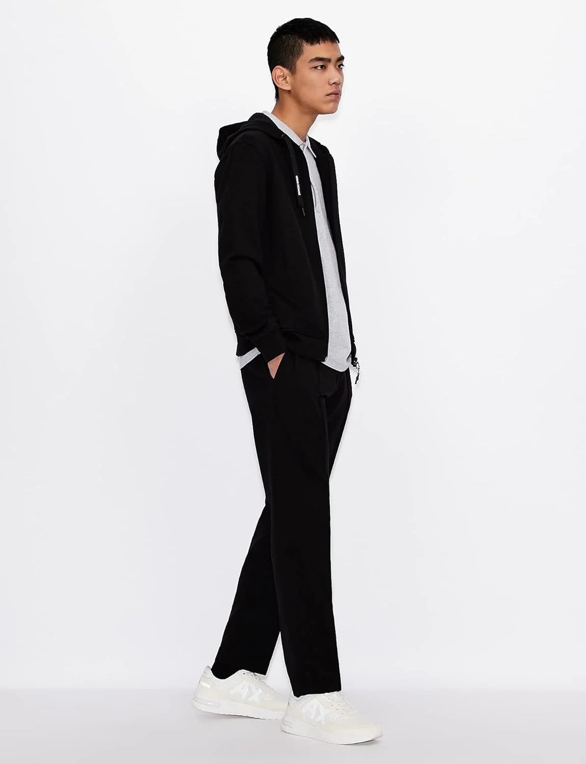 پولوشرت زیپدار مردانه آرمانی اکسچنج با لوگو پولوشرت زیپدار مردانه آرمانی اکسچنج با لوگو