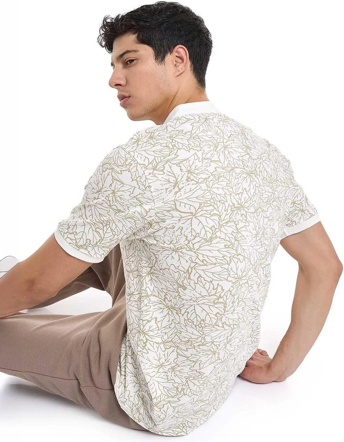 تی شرت مردانه طرح دار یقه ایستاده و آستین کوتاه مدل 325-1016MN002-1 از آر اند بی