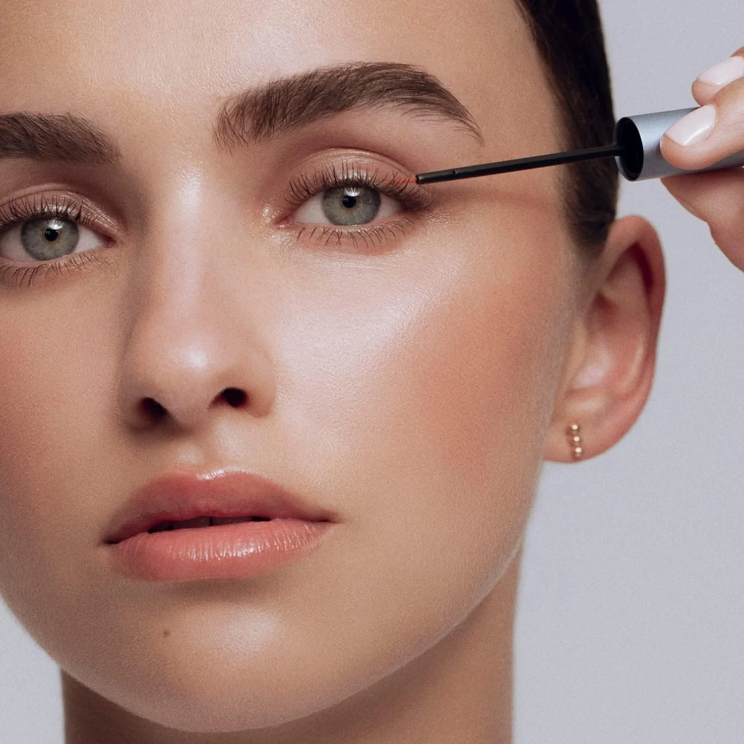 محلول تقویت مژه رویتالاش ادونسد مناسب چشم های حساس، 2.0 میلی لیتر، سرم تقویت کننده مژه، تولید شده توسط پزشک و بدون تست حیوانی