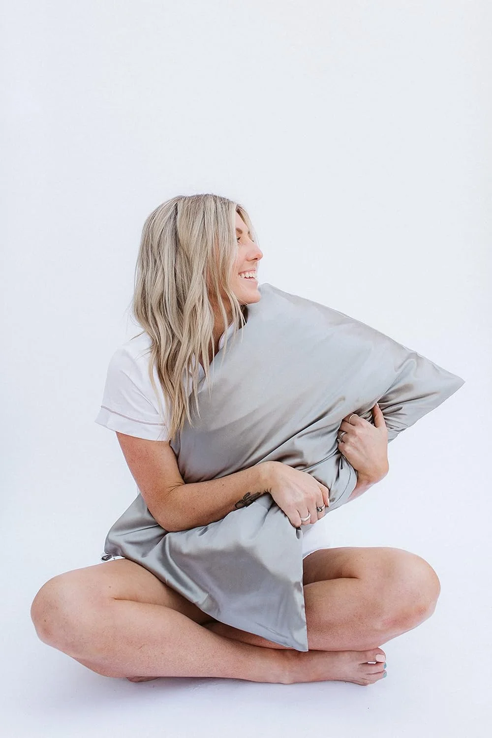 مجموعه خواب بافته شده - نرم تر از ابریشم وگان - ساتن 100% سازگار با محیط زیست، روبالشتی 50x66 با زیپ مخفی، چشم بند ابریشمی نرم برای چین و چروک، کش مو برای وز شدن - کمک به مو، پوست، آکنه (زغالی)