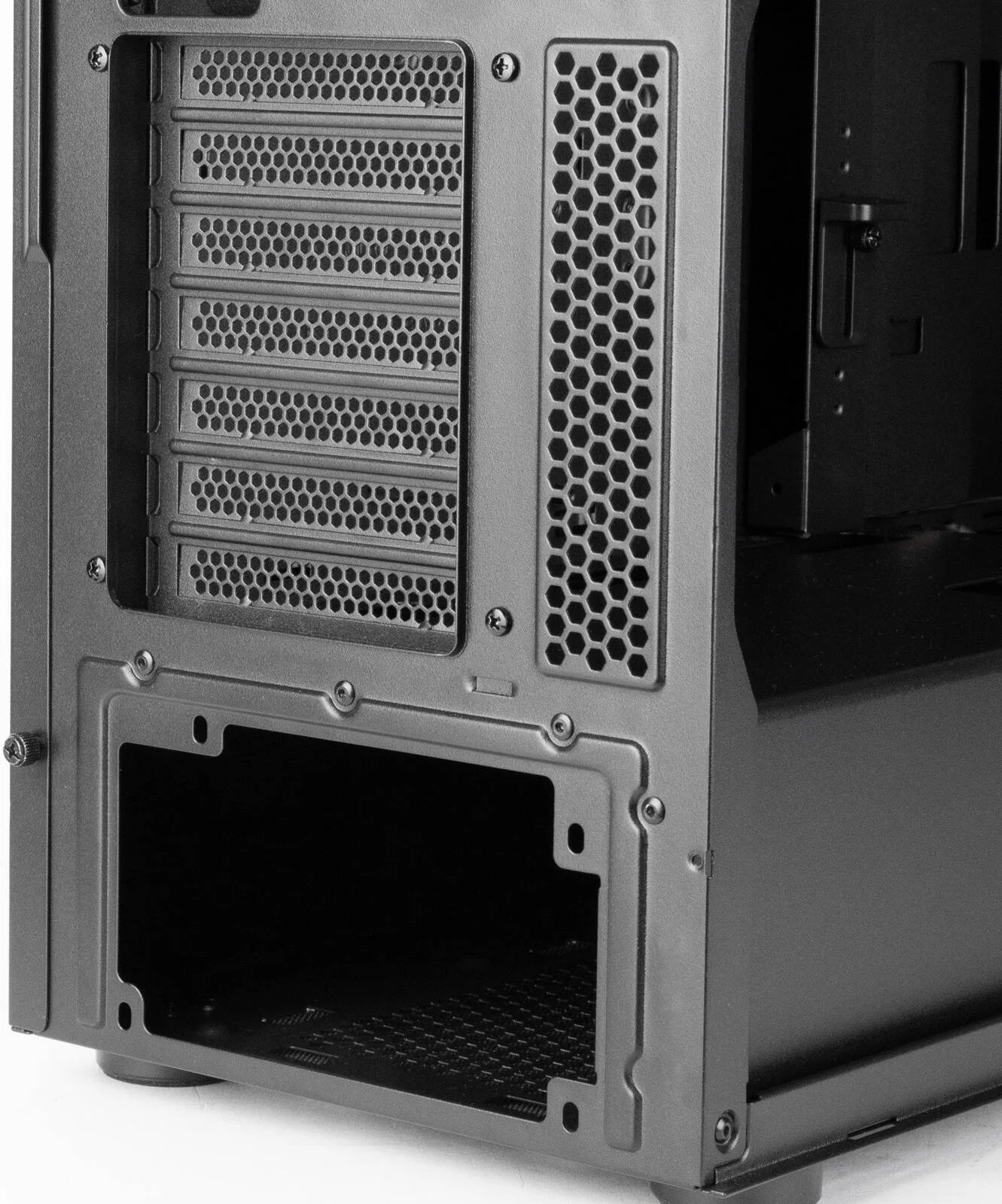 کیس کامپیوتر مید تاور ATX سیلوراستون FARA 514X، دارای 4 فن 120 میلی‌متری ARGB از پیش نصب شده، پشتیبانی از رادیاتور دوگانه 360 میلی‌متری، 7 اسلات توسعه، پنل مشبک جلویی، مشکی | SST-FA514X-BG