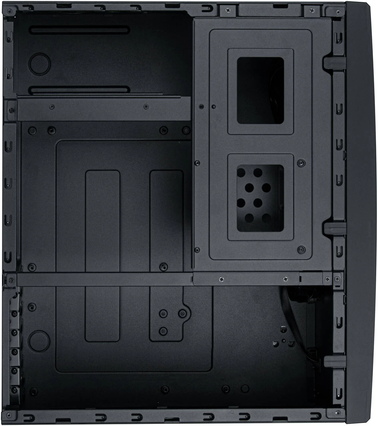 کیس HTPC سیلوراستون GD11، دارای 2 فن 120 میلی‌متری از پیش نصب شده، پشتیبانی از رادیاتور تا 240 میلی‌متر، 7 اسلات توسعه، نشانگر LED قابل تنظیم، پنل جلویی مشبک، مشکی | SST-GD11B