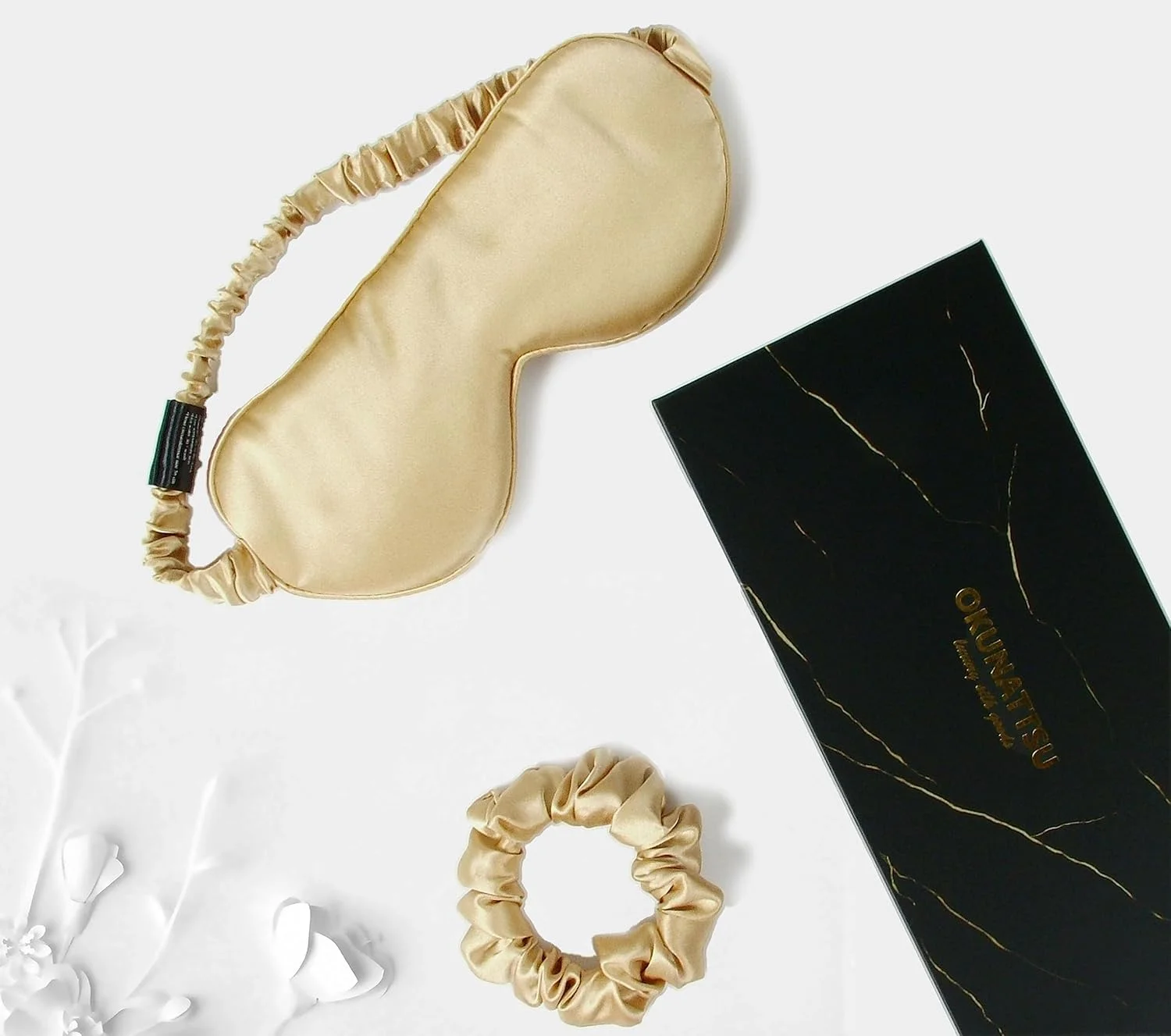 ماسک چشم خواب ابریشمی طبیعی درجه 6A، ابریشمی و تنفس پذیر، سبک و نرم، محافظت کامل از نور، ارائه یک تجربه خواب راحت.