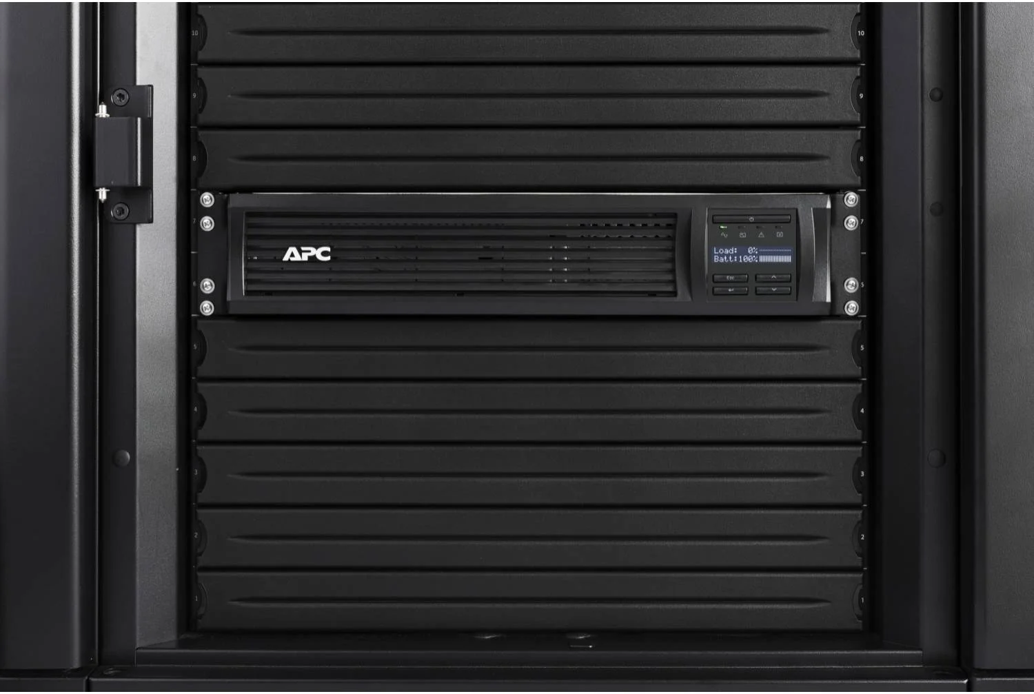 منبع تغذیه بدون وقفه هوشمند APC مدل SMT2200RMI2UC، لاین اینتراکتیو، توان 2200 ولت آمپر، ولتاژ 230، دارای 8 خروجی IEC C13 + 2 خروجی IEC C19، پورت اتصال هوشمند + رابط اسلات هوشمند، AVR / LCD، رک مونت 2U، مشکی | SMT2200RMI2UC