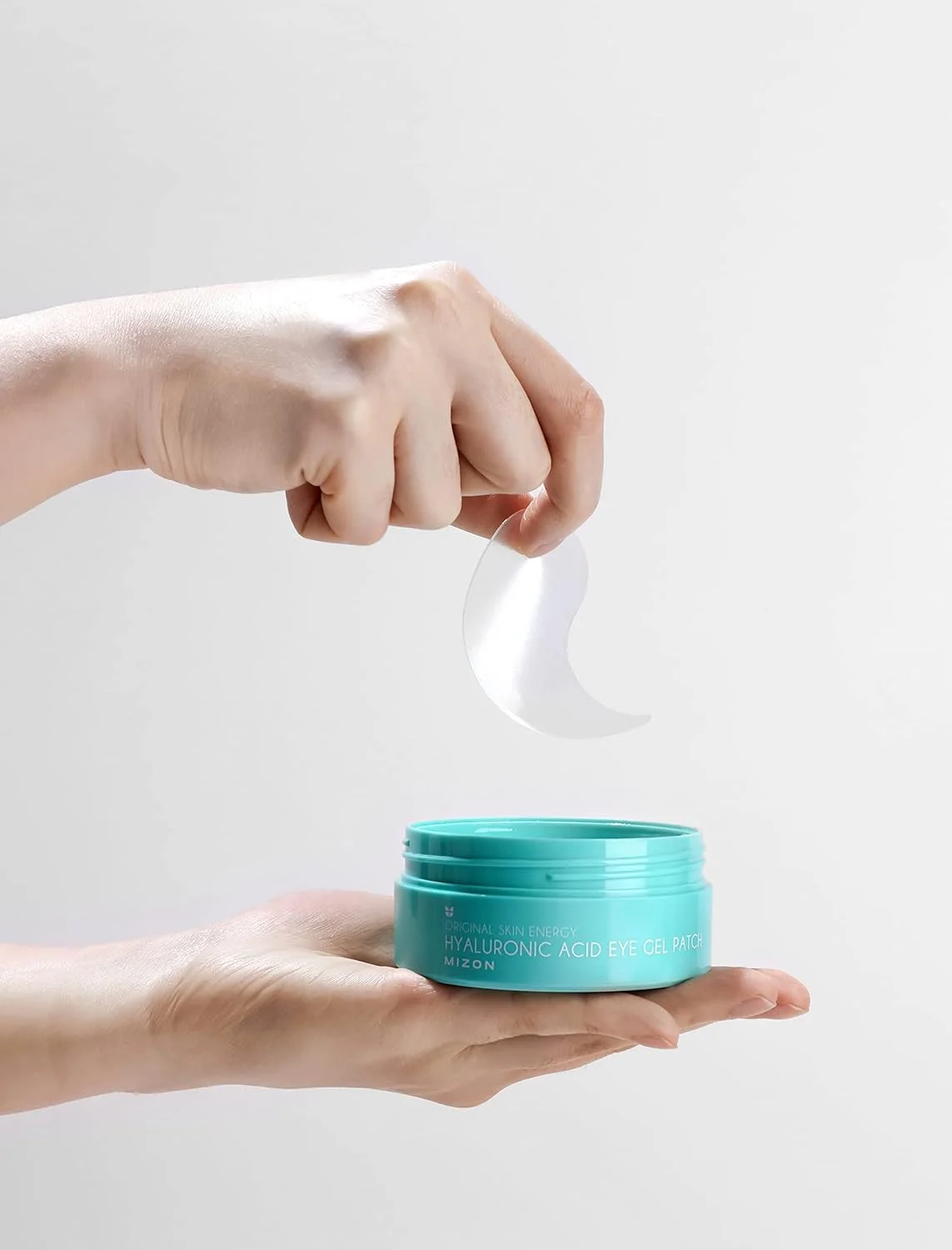 پچ ژلی دور چشم حاوی هیالورونیک اسید میزون