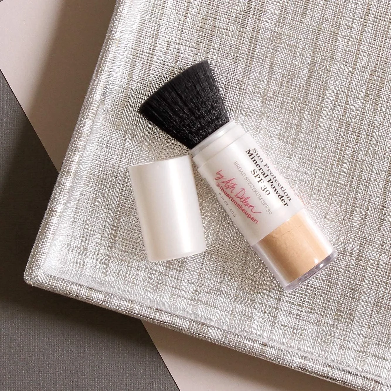 پودر معدنی محافظ آفتاب درما ای با SPF توسط اش دلئون، 4 گرم (بسته 1 عددی)