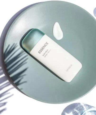 ضد آفتاب شیر ​​مانند میشا با عصاره محافظتی SPF50+ PA+++ حجم 70 میلی لیتر