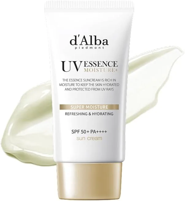 ضد آفتاب آبرسان و تسکین دهنده d'Alba Super Moisture Essence با SPF50+ PA++++، آبرسانی 100 ساعته، حاوی 50% آب برگ سنتلا آسیاتیکا، محافظت در برابر UVA و UVB، فرمول وگان 50 میلی لیتر