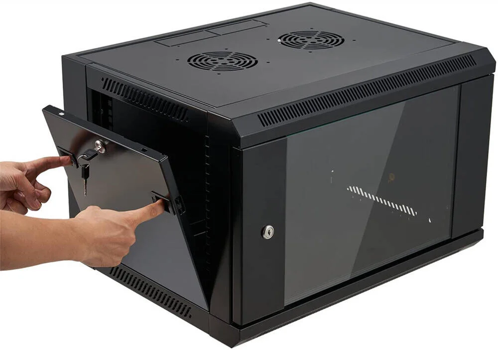 رک دیواری 6 یونیت 600x600 با فن و طبقه، سایز 600x600 میلی‌متر، ضخامت 1.2 میلی‌متر SPCC، ساختار قوی، مشکی | 6U-600X600