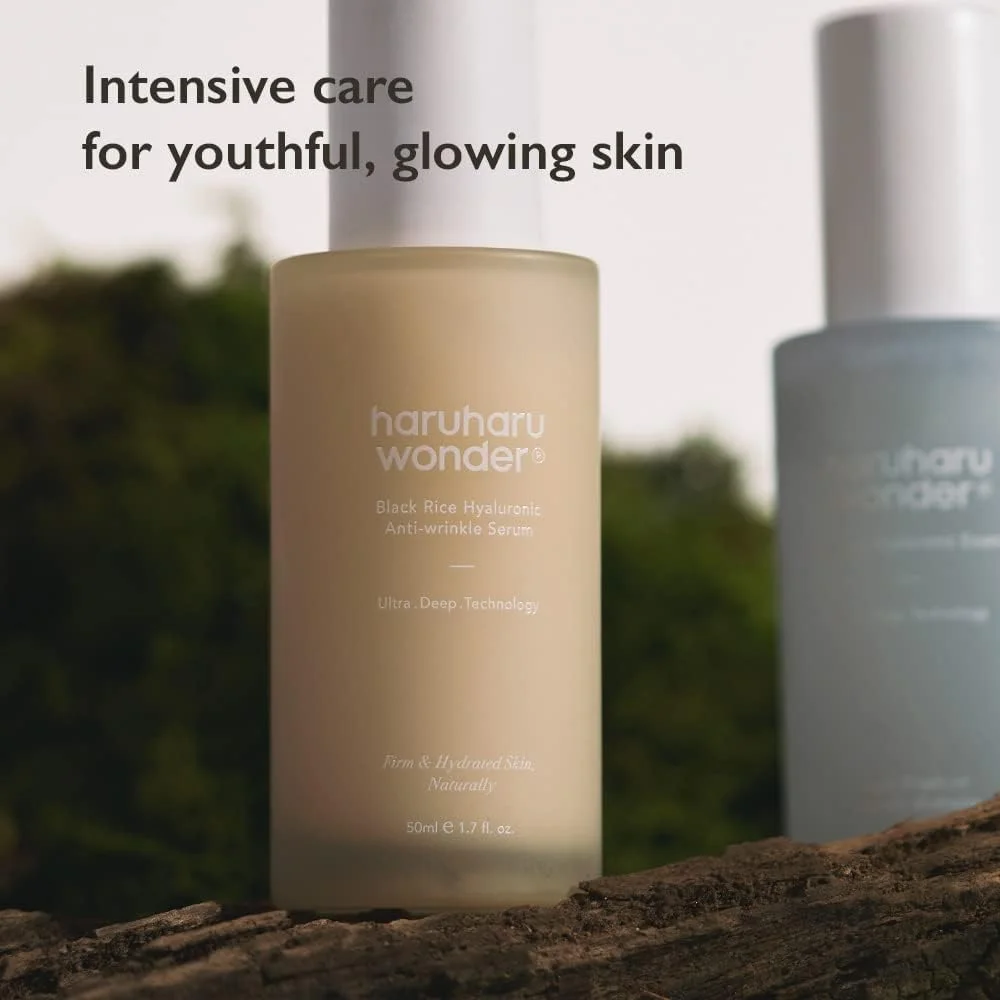 سرم ضد چروک برنج سیاه و هیالورونیک اسید هاروهارو واندر 50 میلی لیتر، حاوی عصاره برنج، ساپونین جینسینگ پاناکس و روغن دانه کاملیا برای سلول های پوستی سالم